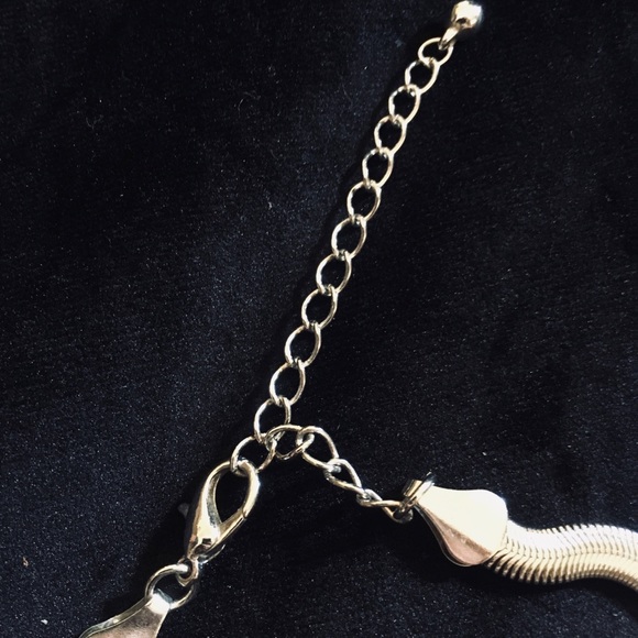 Red earring & necklaces ❤️ - Picture 3 of 7